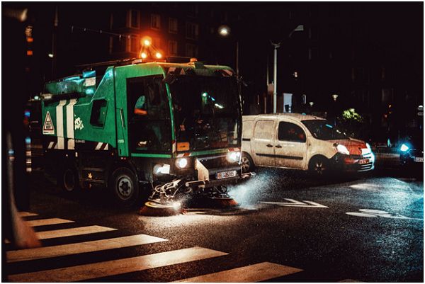 Can I File a Personal Injury Claim Against a Truck Rental Company?